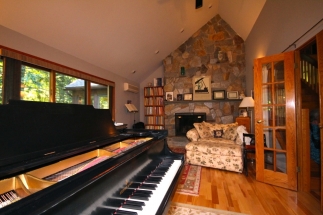 Photo of grand piano in a sunny room